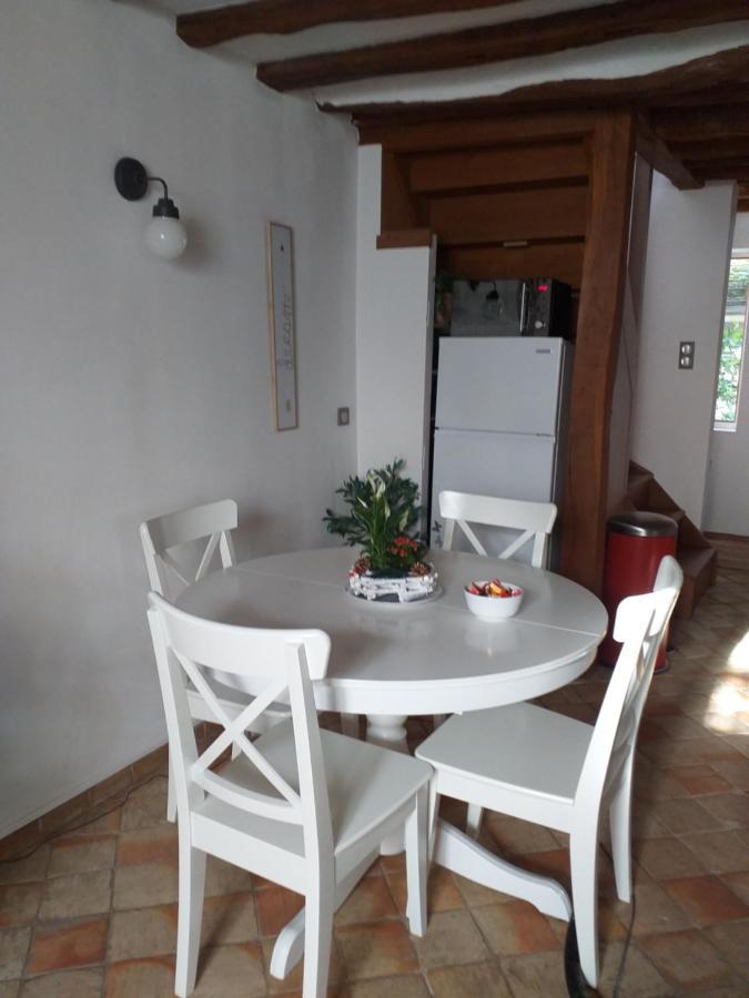 Belle Maison Au Coeur De Recloses Kültér fotó